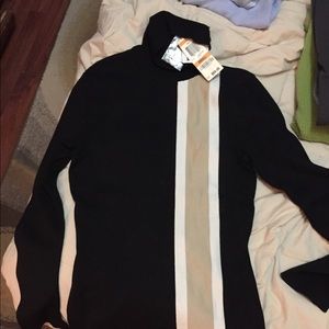 Int concepts long sleeve turtle neck